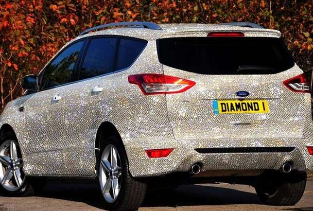 ford - carro de diamante