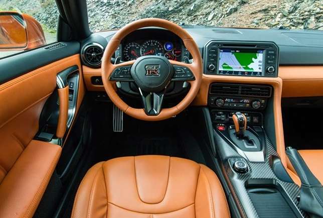 Nissan GT-R interior