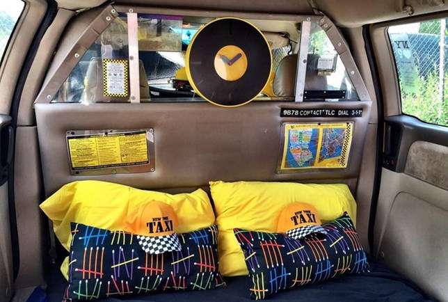 Hospedagem Yellow Cab
