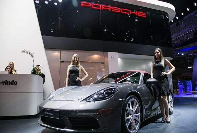 Salão do automóvel 2016