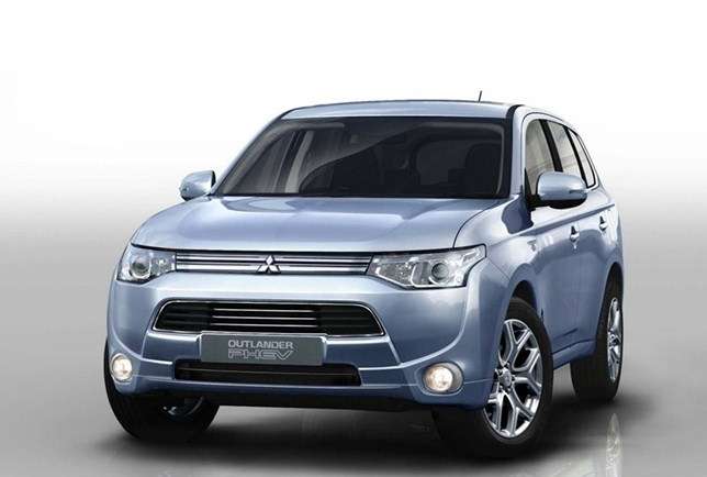 Mitsubishi-Outlander-PHEV_Salao de Paris
