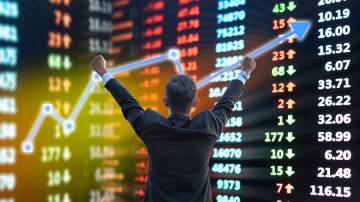Investidor ganha com operações na Bolsa (Shutterstock)
