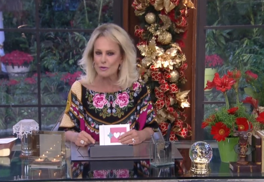 Ana Maria Braga altera sobrenome em documentos após cidadania italiana