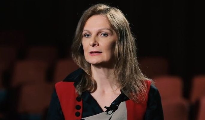 Ana Paula Vescovi anuncia saída do Santander Brasil após 7 anos