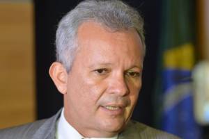 Figueiredo sugere PEC de redução previdenciária a municípios para evitar inconstitucionalidade 1 andre figueiredo 1