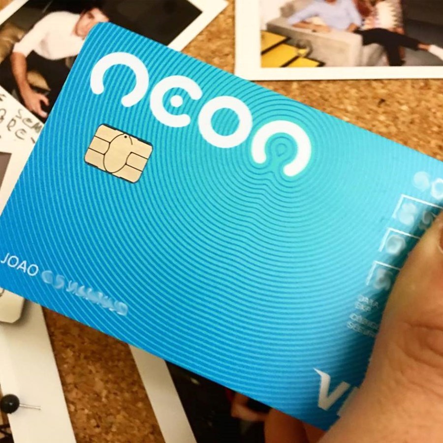 Testamos o cartão do banco digital Neon; saiba o que esperar
