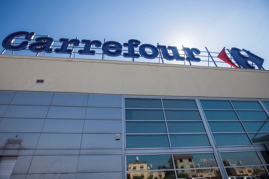 Carrefour (CRFB3) achieved a 2.5% increase in sales in the first quarter, reaching R$ 27.8 billion.