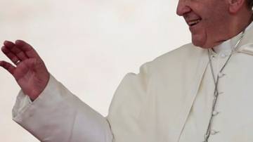 cropped-papa-francisco-acena-no-vaticano.jpg