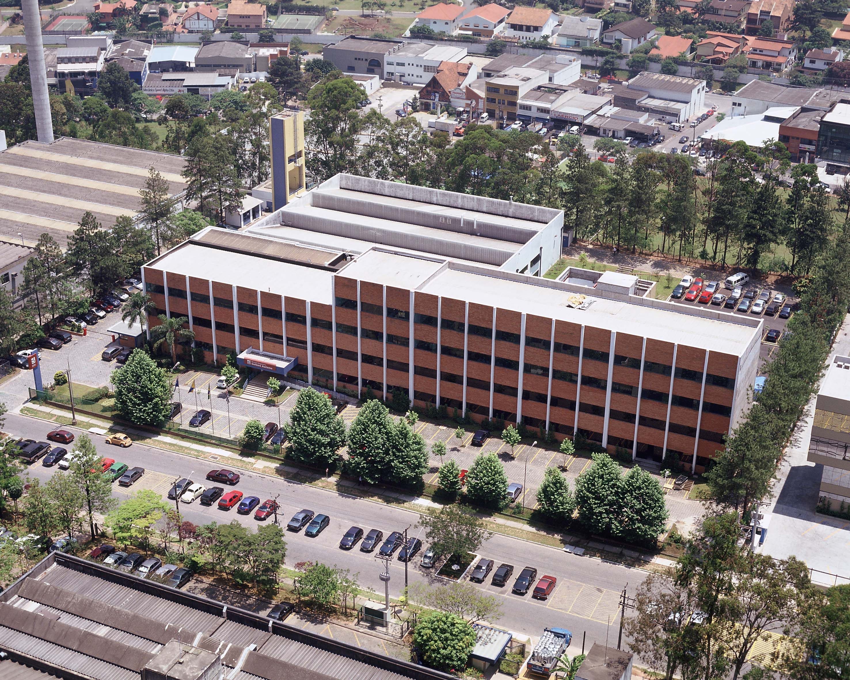 Ações da Dasa fecham em derrocada de 50% após companhia levantar R$ 3,3 ...