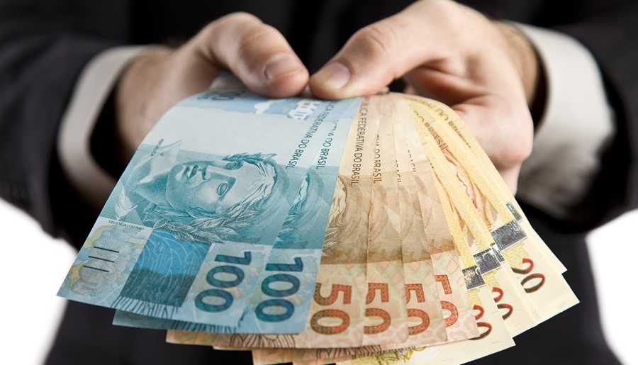 Movimentações a partir de R$ 30 mil terão de ser declaradas à Receita  Federal - InfoMoney