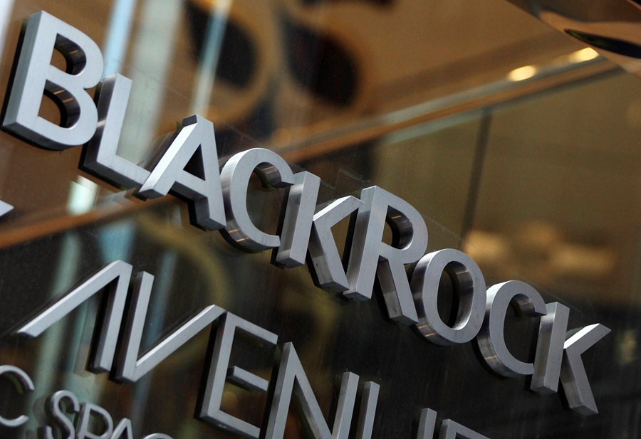 BlackRock fecha parceria com Coinbase para oferecer criptomoedas para investidores institucionais