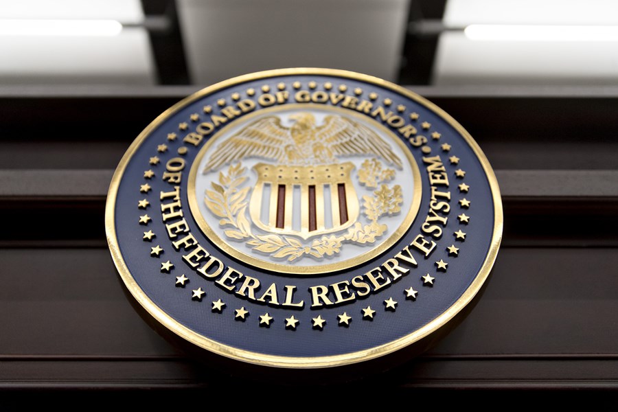 Dirigente do Fed reitera defesa por alta de juros mais rápida nos EUA thumbnail