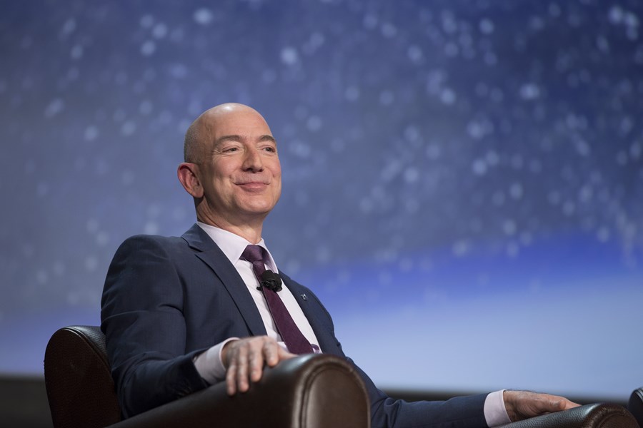 Jeff Bezos: a trajetória do fundador da Amazon | InfoMoney