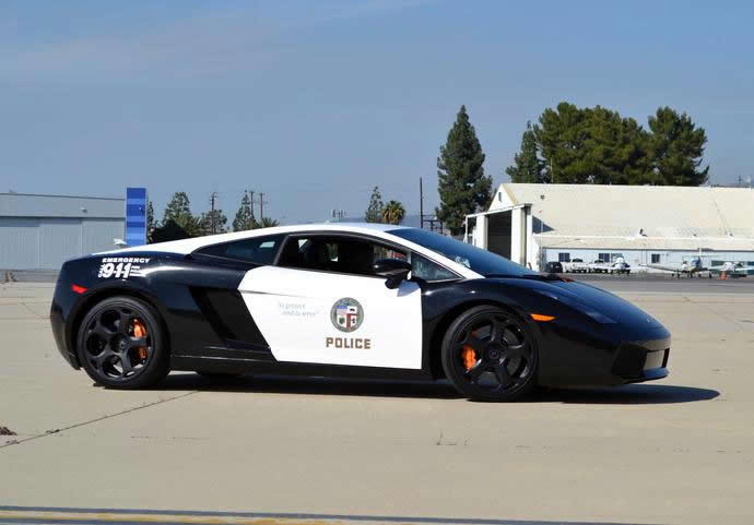 Polícia de Los Angeles acrescenta Lamborghini Gallardo à frota da patrulha  - InfoMoney