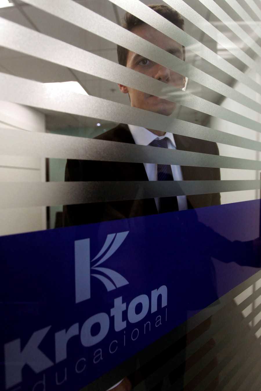 Kroton tem lucro de R$ 213 milhões no 3º trimestre