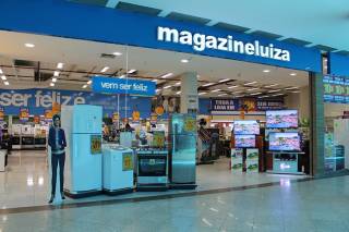 Magazine Luiza (MGLU3): com melhora de margens, mas “equilíbrio difícil” para varejista, ação desaba 11%