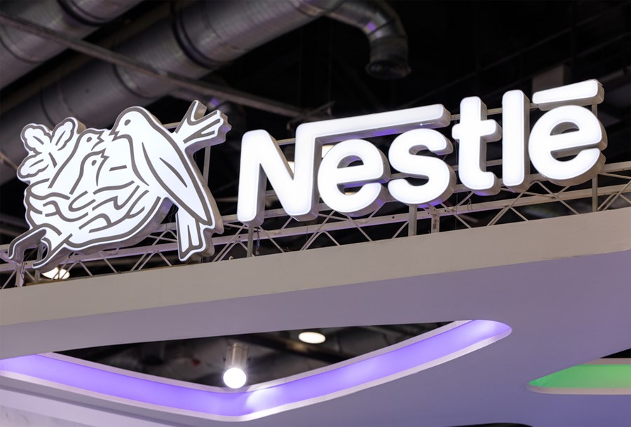Nestlé registra em 2023 receita de US$ 105,55 bi, recuo de 1,5% ante 2022; lucro cresce 20,9%