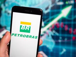 Petrobras (PETR4): chance de pagamento integral de dividendo extraordinário puxa ação