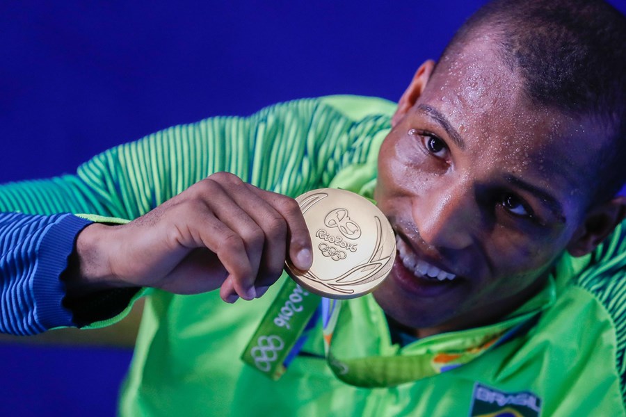 Robson Conceição perde para americano e não conquista o 2º título mundial no boxe
