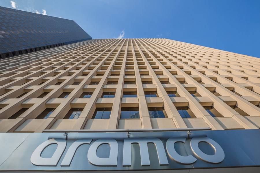 Aumento no Lucro da Saudi Aramco Impacta o Mercado de Petróleo