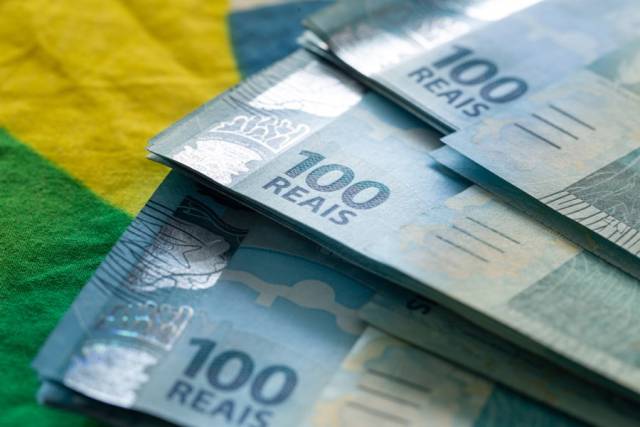 Quanto um investimento de R$ 1 mil mensais gera de renda extra para aposentadoria?
