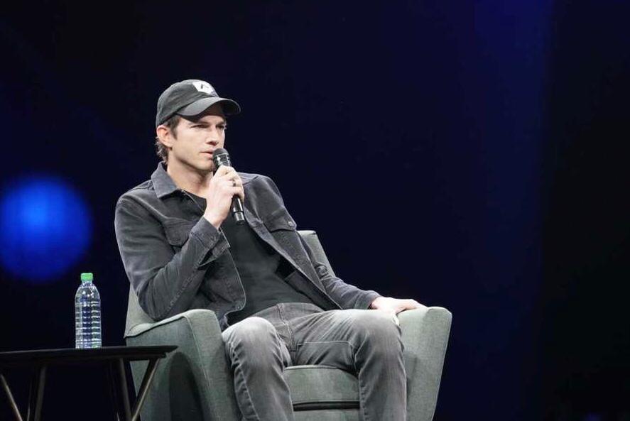 Ashton Kutcher, ator e investidor