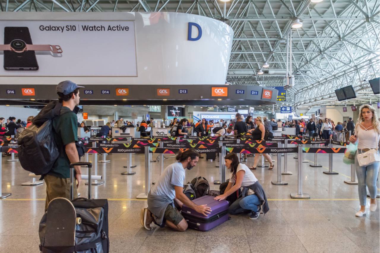 terminal de passageiros do Aeroporto Internacional Tom Jobim ou Galeão, no Rio de Janeiro