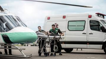 ambulância-helicóptero-doente aviação executiva