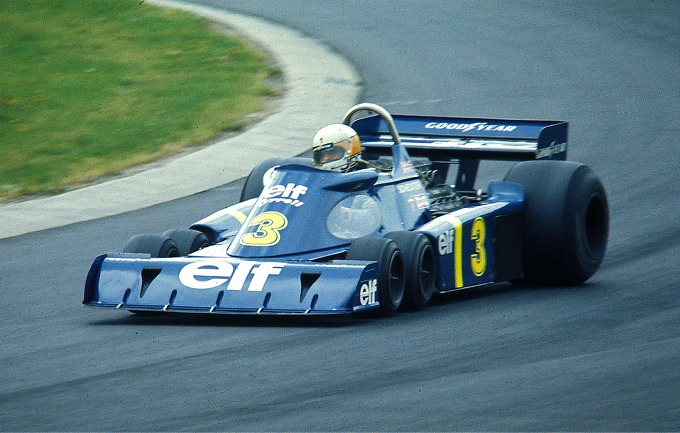 Jody Scheckter em uma Tyrrell-Ford P34 em 1976