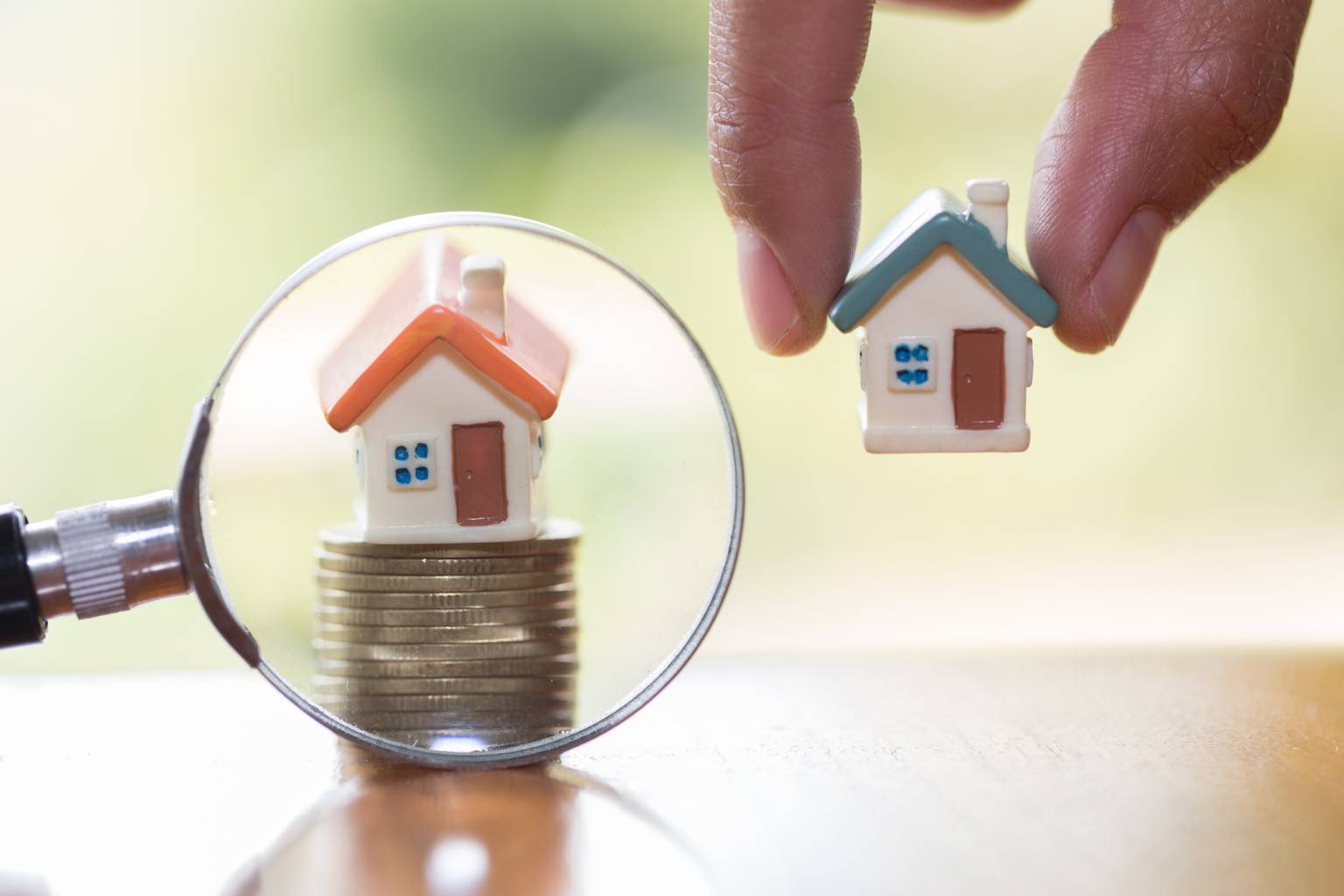 De imóvel financiado até casa dos outros como garantia