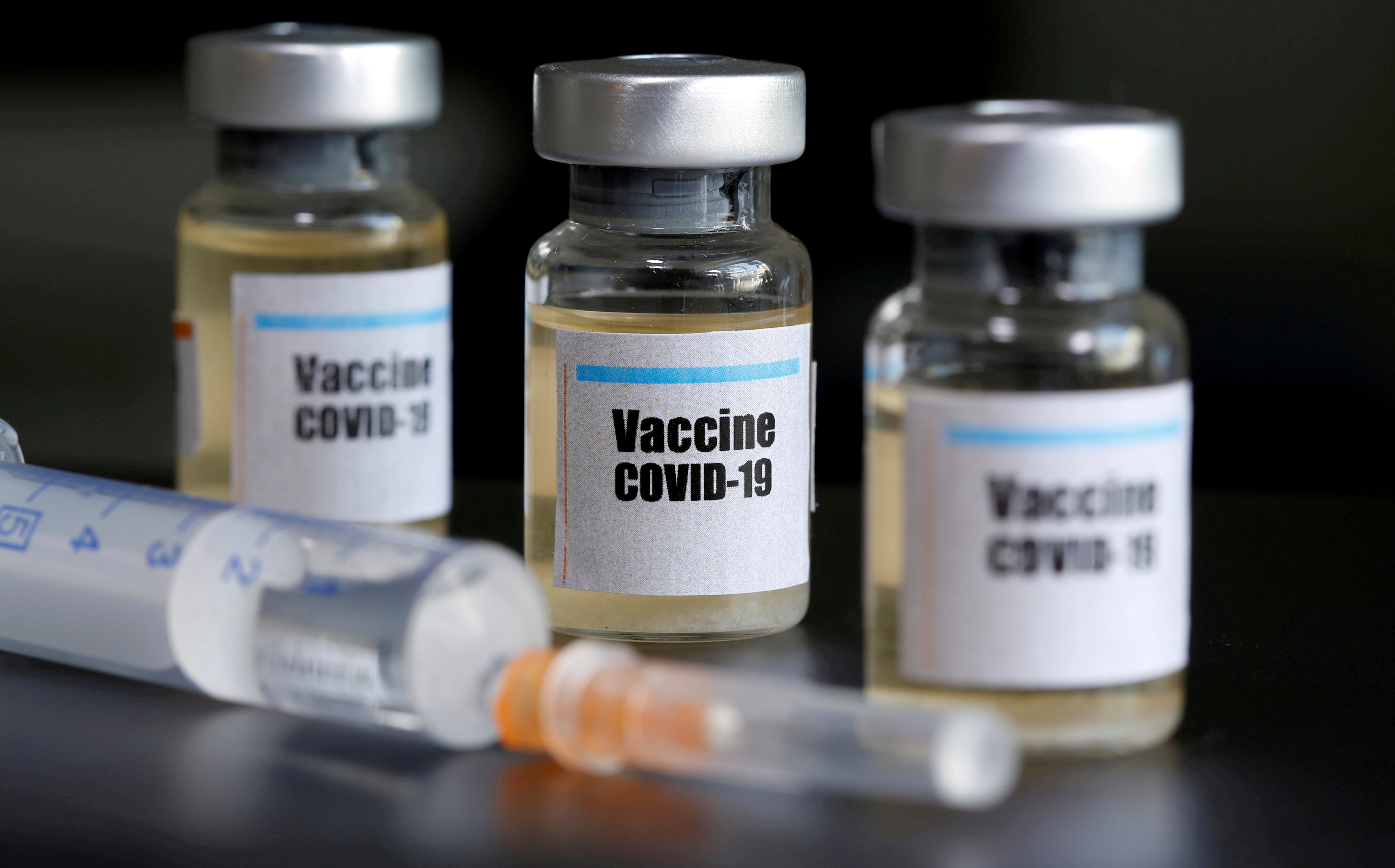 Covid-19: Brasil negocia com nove laboratórios para obter 140 milhões de doses da vacina
