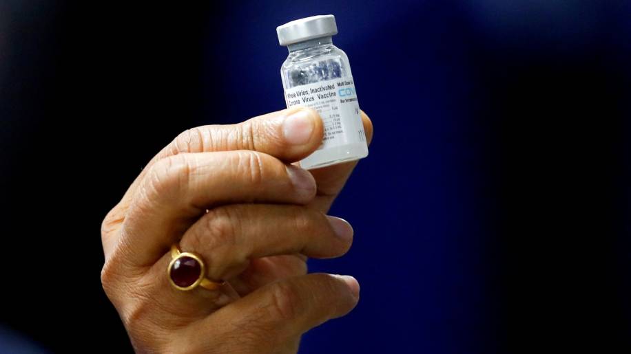 Frasco da Covaxin, vacina contra Covid-19 da indiana Bharat Biotech, em Nova Délhi 16/01/2021 REUTERS/Adnan Abidi