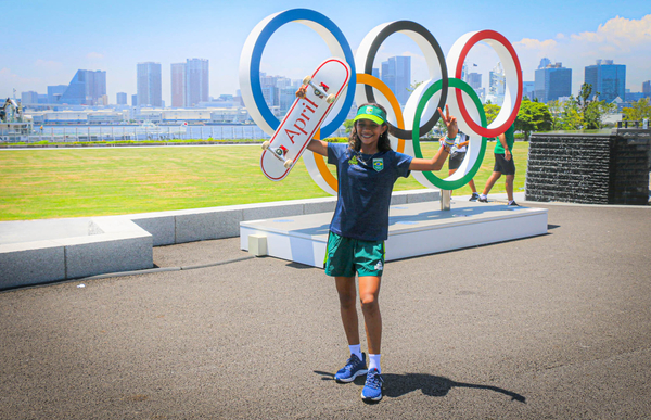 Conto de fada: como Rayssa Leal se tornou a mais jovem medalhista olímpica  da história do Brasil - InfoMoney