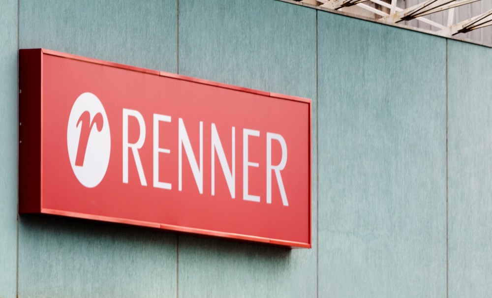 Renner (LREN3) corta guidance após 2T fraco, preocupa com vendas e ações desabam 8%