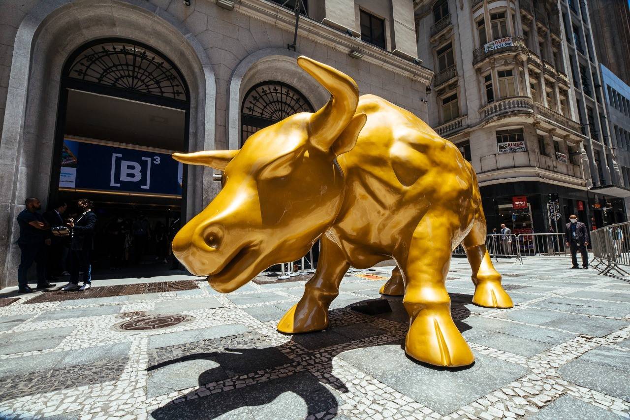 Regime Fácil da CVM amplia acesso de empresas ao mercado de capitais