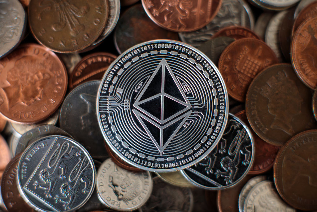 Ethereum supera volume de Bitcoin no mercado futuro à espera de atualização