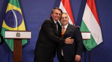 Presidente Jair Bolsonaro encontra primeiro-ministro da Hungria Viktor Orbán (Reprodução/Twitter @govbrazil)
