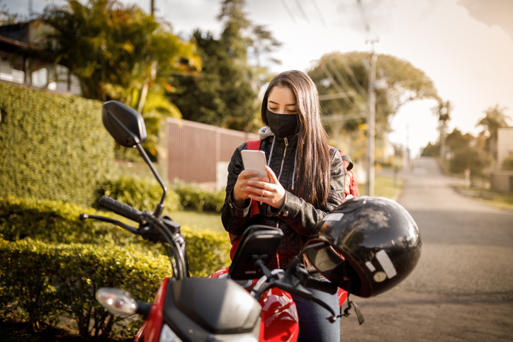 Uber Moto, transporte de passageiros de moto, é lançado em SP e no RJ, Mobilidade Estadão