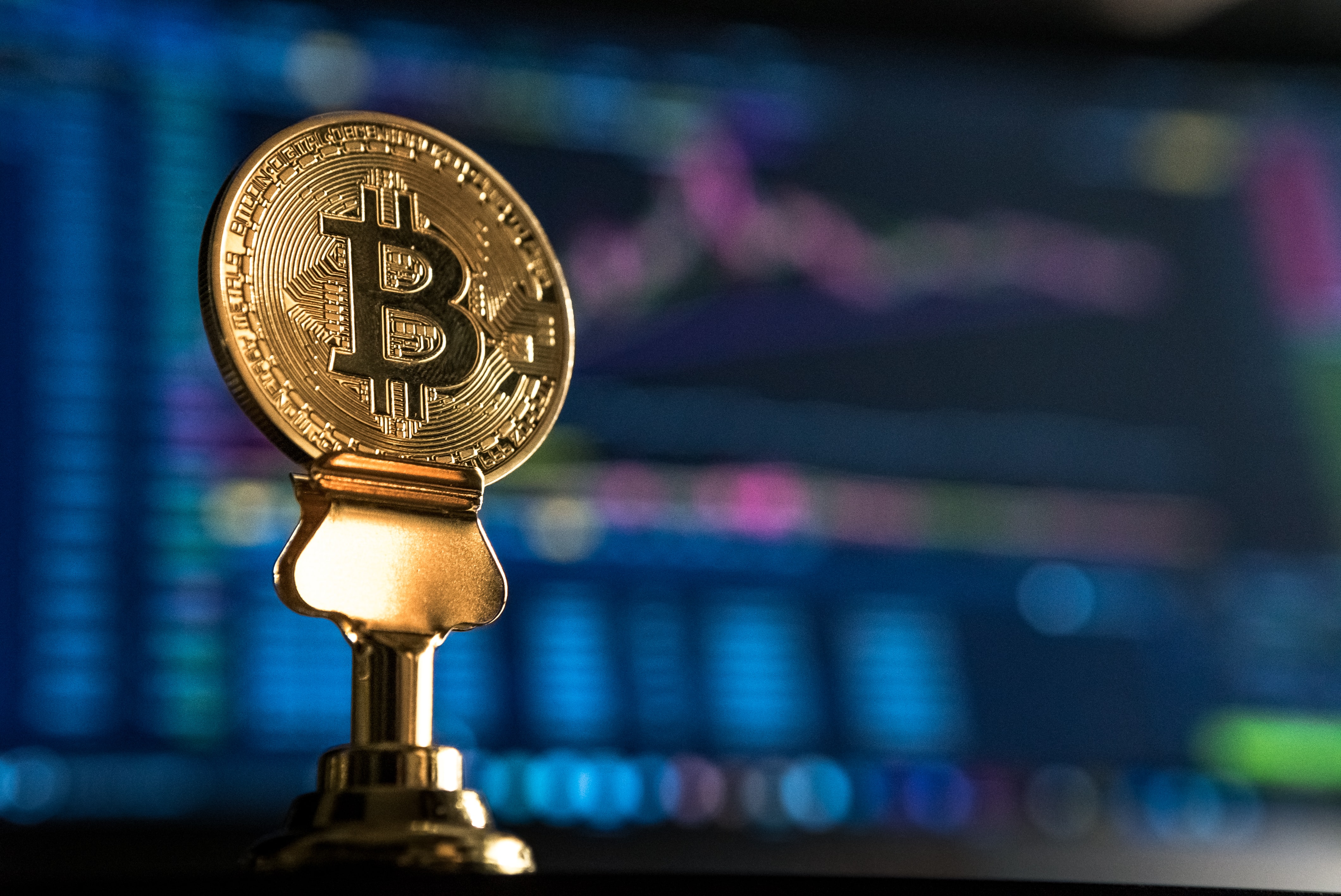 Criptos hoje: Bitcoin ronda os US$ 20 mil enquanto analistas alertam para mais baixas; NFTs impulsionam Polygon e Sandbox
