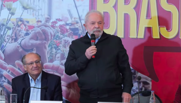 Lula e Alckmin lançam diretrizes finais de plano de governo (Reprodução/PT TV/YouTube)