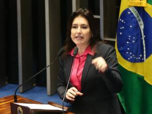 Brasília - Senadora Simone Tebet durante sessão do impeachment no Senado conduzida pelo presidente do STF, Ricardo Lewandowski (Antonio Cruz/Agência Brasil)