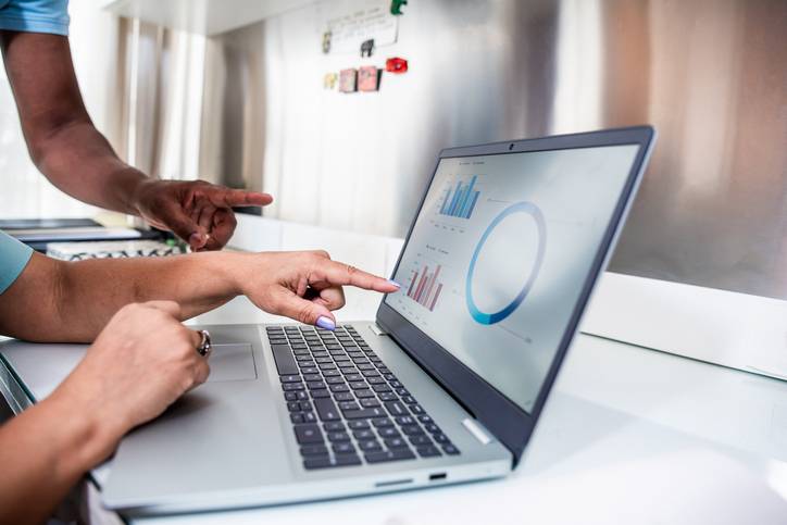 Rico oferece CDB com rendimento de 150% do CDI para novos clientes