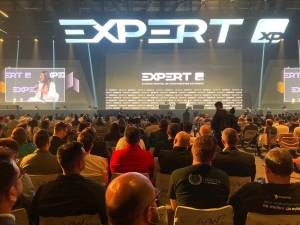 Gigantes Empresariais Compartilham Segredos de Longevidade na Expert XP 2026