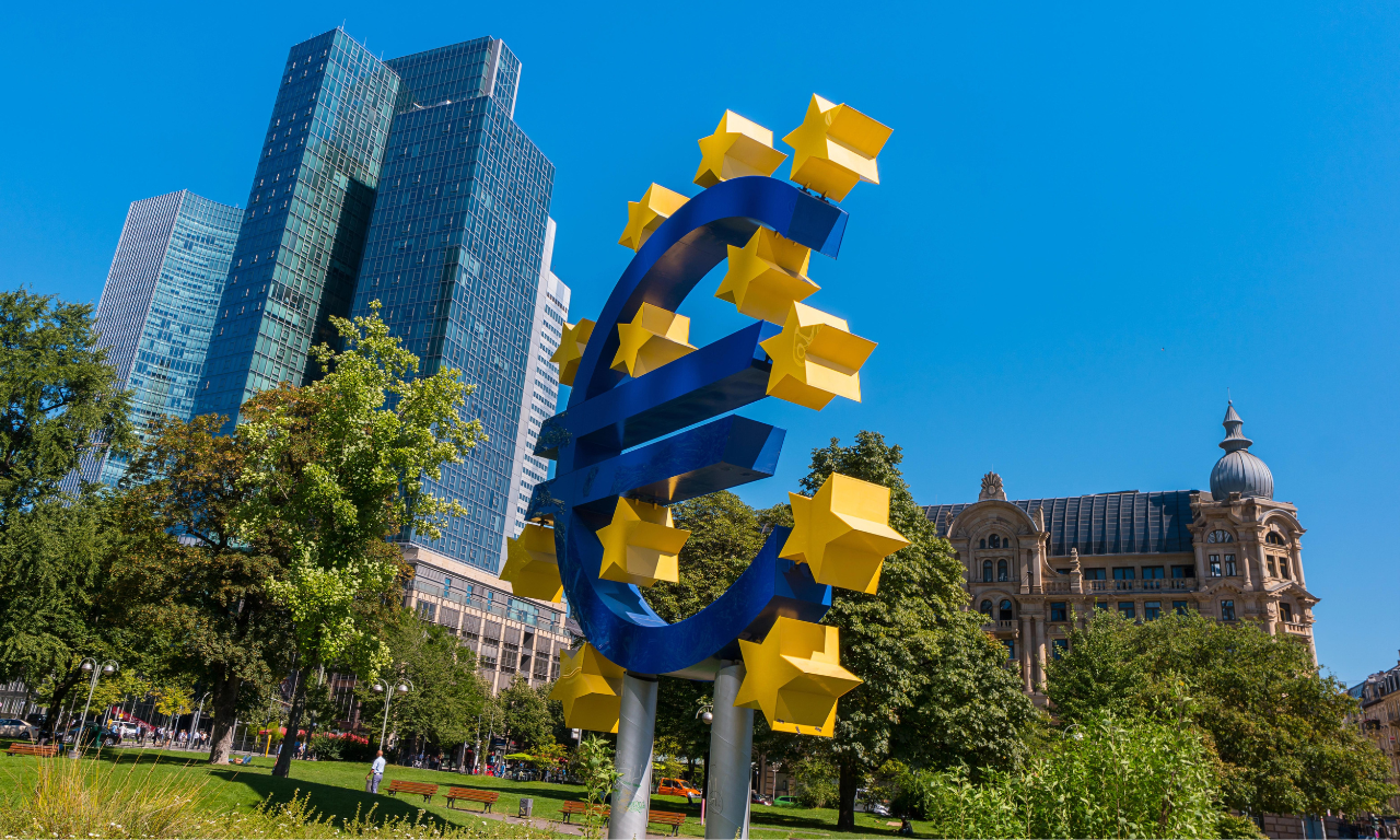 The European Central Bank reduces the pace of monetary tightening and raises interest rates by 25 basis points