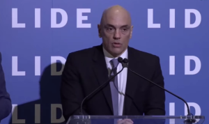 O ministro Alexandre de Moraes discursa em conferência do Lide em Nova York (Reprodução)