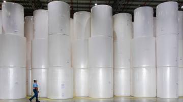 Bobinas de papel da Suzano Papel e Celulose