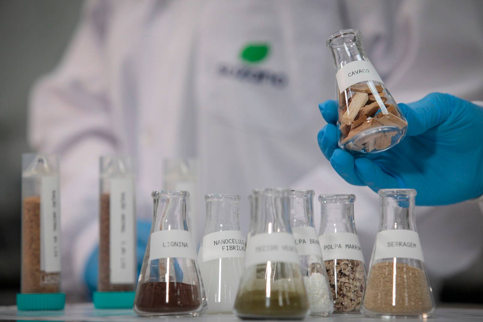 Desenvolvimento e estudo de produto no laboratório da Suzano Papel e Celulose