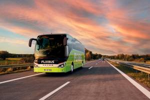 Quando chegou no Brasil, em 2021, Flixbus vendeu passagens a R$ 1,00.
