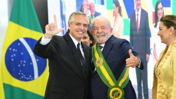 Lula e Alberto Fernandez, presidente da Argentina (Reprodução/Twitter/@alferdez)