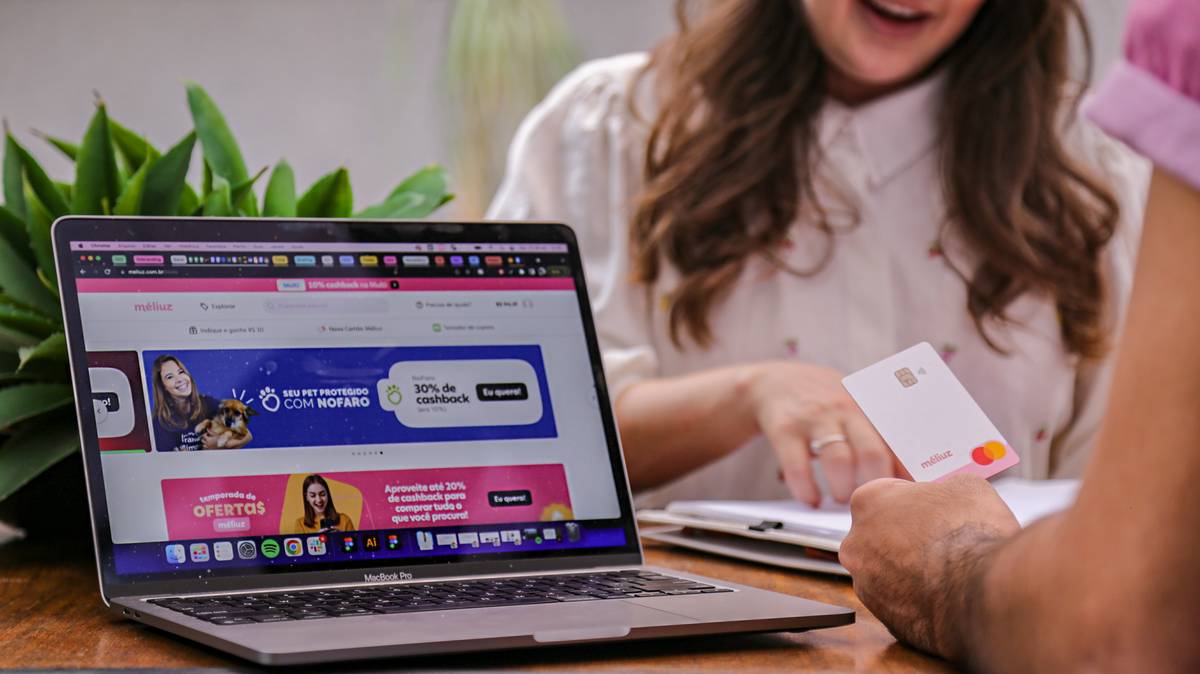 Com ações na bolsa, Meliuz devolve dinheiro em compras online